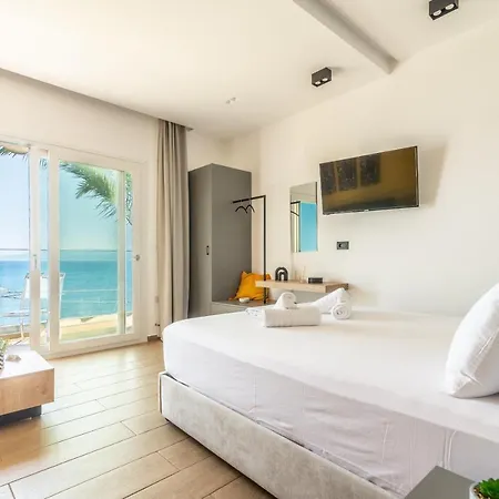 Luxury Seaside Suites Χερσόνησος Εξωτερικό φωτογραφία