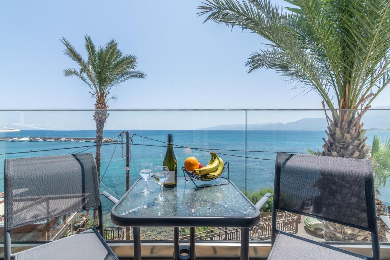 Luxury Seaside Apartament *